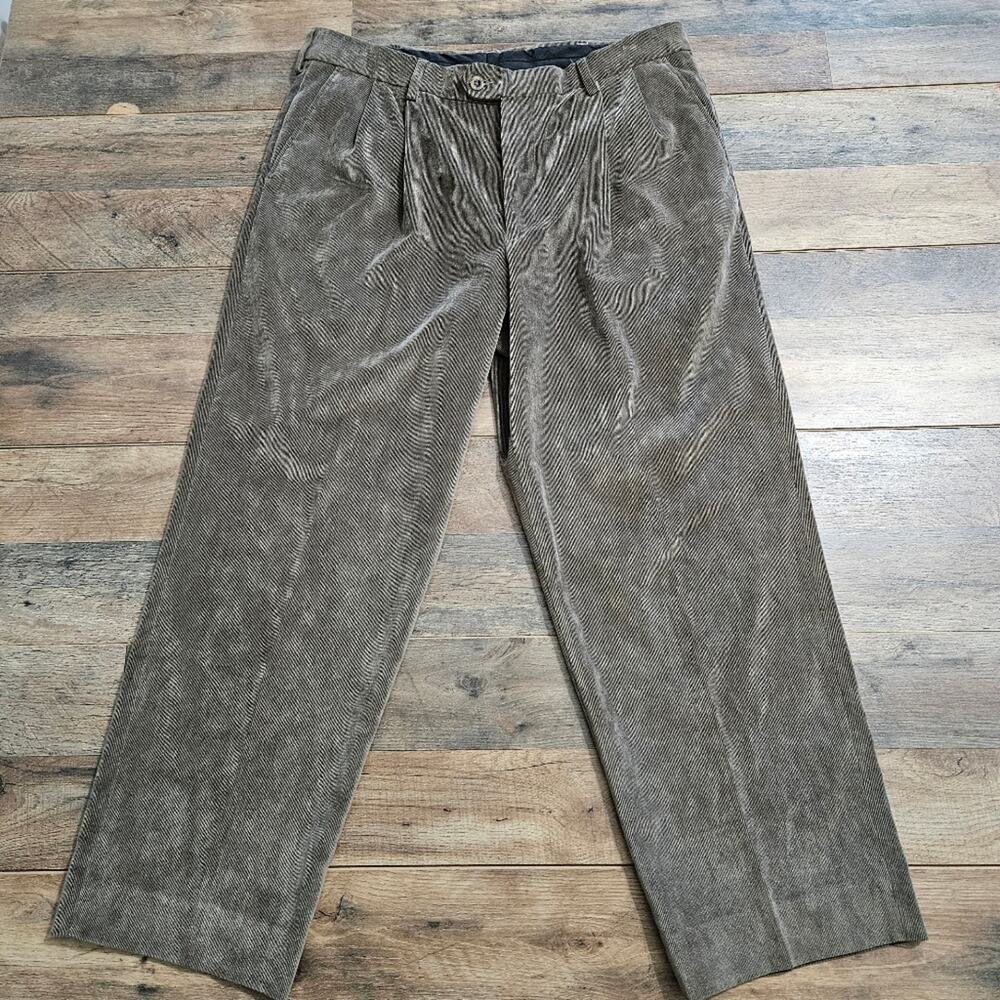 TravelSmith Tan Corderoy Mens Pleated Pants 35‎